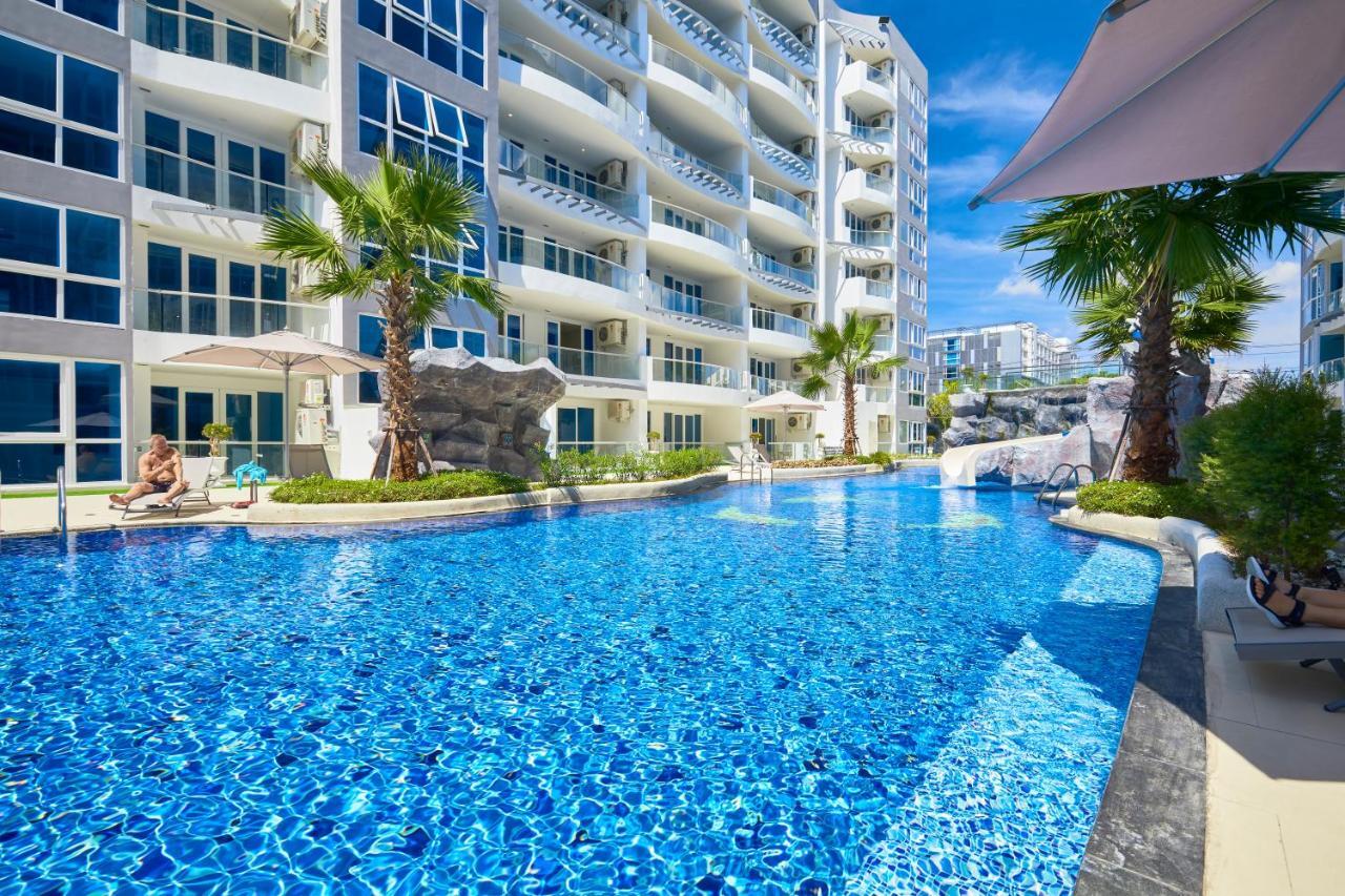 Grand Avenue By Fantasea Beach Pattaya Exterior photo