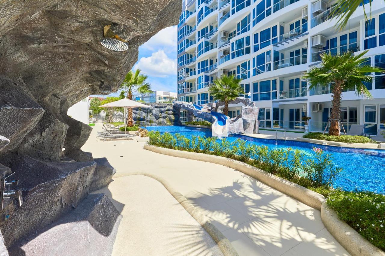 Grand Avenue By Fantasea Beach Pattaya Exterior photo