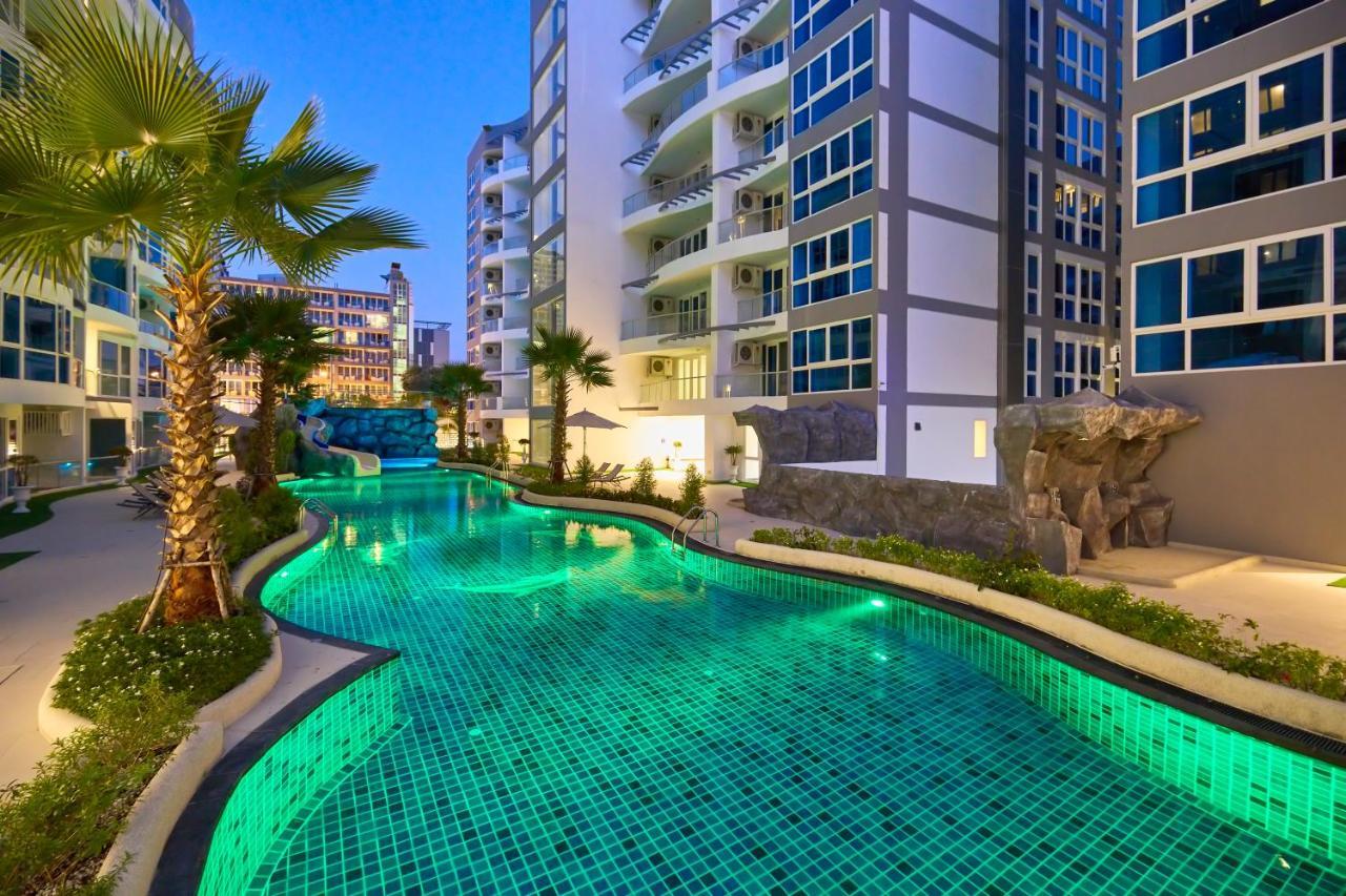 Grand Avenue By Fantasea Beach Pattaya Exterior photo